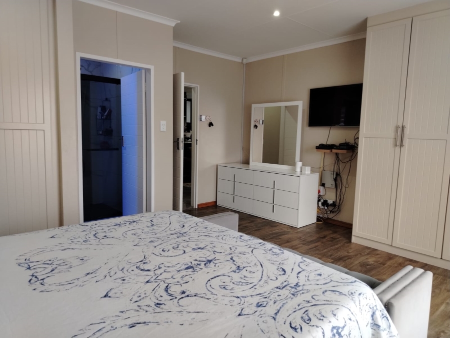 3 Bedroom Property for Sale in Waterkloof A H North West